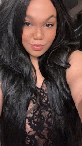 Mariaah , 23  female escort, Hickory