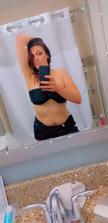 Baliey, 30 Caucasian female escort, Hickory