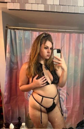 SEX ESCORT in Hickory